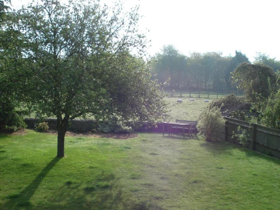 Well Cottage B And B Cirencester Ngoại thất bức ảnh